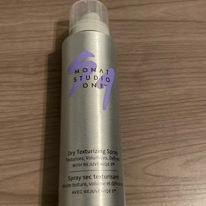 Monat Dry Texturizing Spray 4.6 oz.